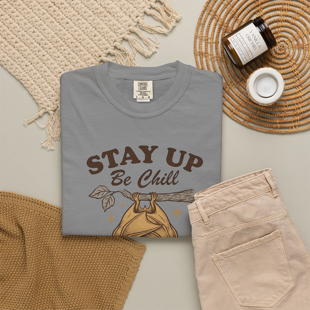 Bat Headset T-Shirt Cute Fauna Gift Women Classic T-Shirt Headphones T-Shirt Adorable Fan Retro T-Shirt Wildlife Graphic Doodle Tree Limb T-Shirt