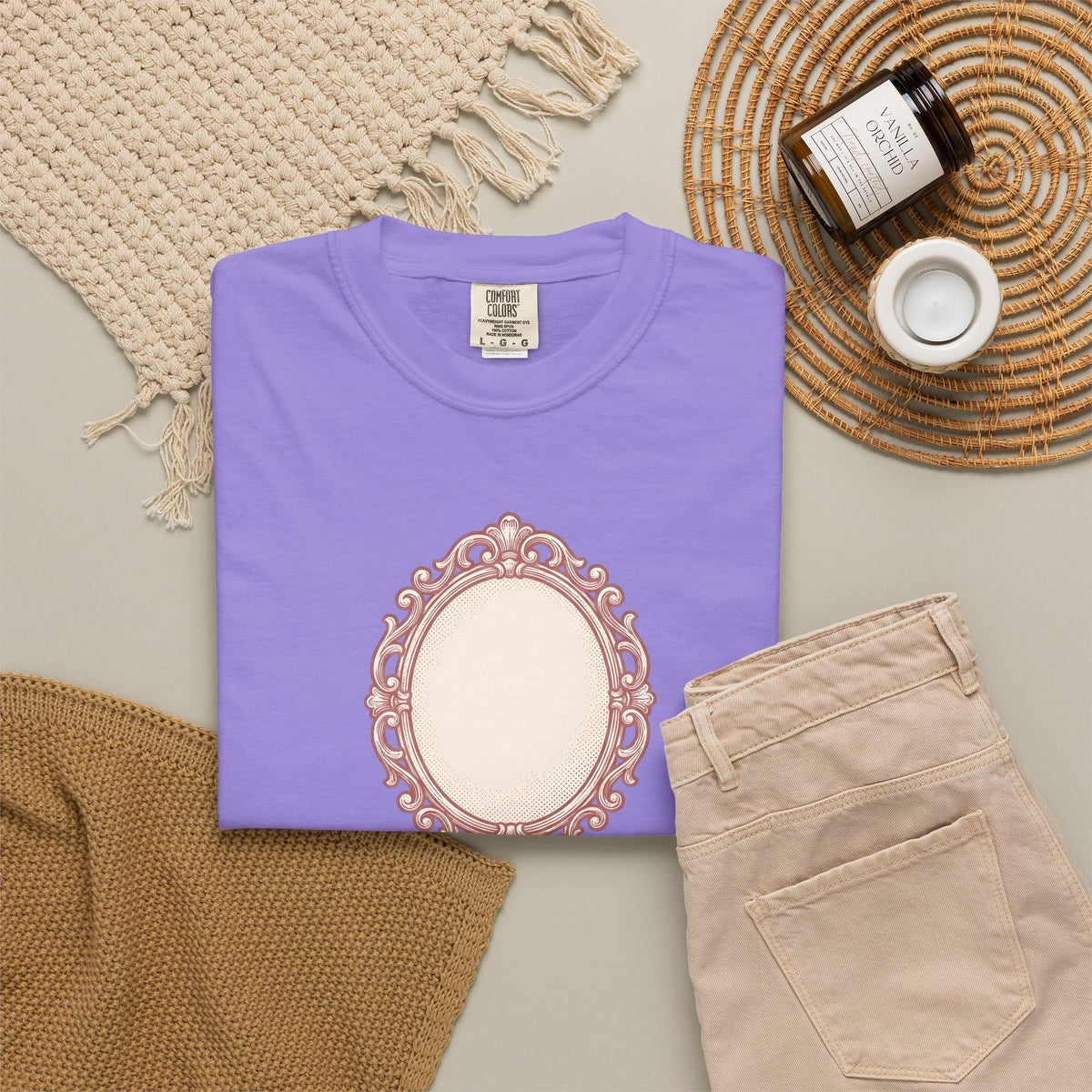 Fancy Mirror T-Shirt Cute Clothing Gift Women Antique T-Shirt Glass T-Shirt Adorable Fan Vintage T-Shirt Apparel Graphic Doodle Knot T-Shirt