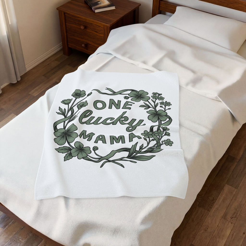 Lucky Leaf Wreath Blanket Moms Amulet Gift Women Minimalist Blanket Wreath Blanket Mother Fan Simple Blanket Talisman Graphic Sketch Streamer