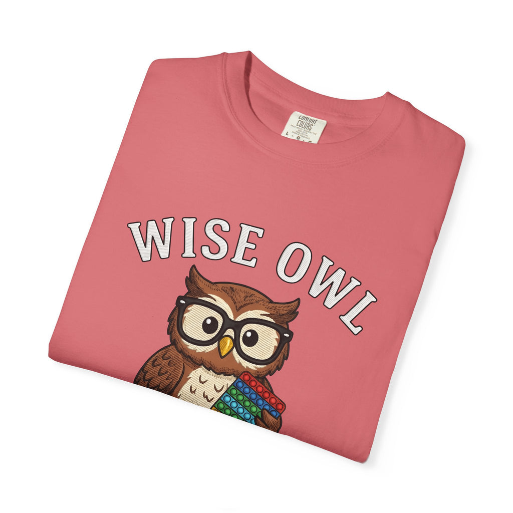 Owl Glasses T-Shirt Teachers Education Gift Women Cartoon T-Shirt Spectacles T-Shirt Educator Enthusiast Comic T-Shirt Learning Graphic Vintage