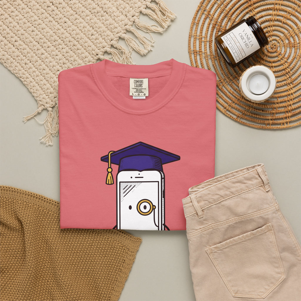Cellphone Mascot T-Shirt Funny Commencement Gift Women Comic T-Shirt Phone Mascot T-Shirt Humor Fan Cartoon T-Shirt Graduation Graphic Sketch