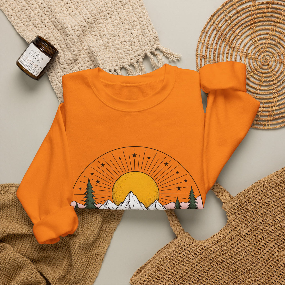 Mountain Scenery Sweatshirt Nature Camping Gift Women Rustic Sweatshirt Landscape Sweatshirt Outdoors Enthusiast Distressed Sweatshirt Outdoor Graphic Vintage