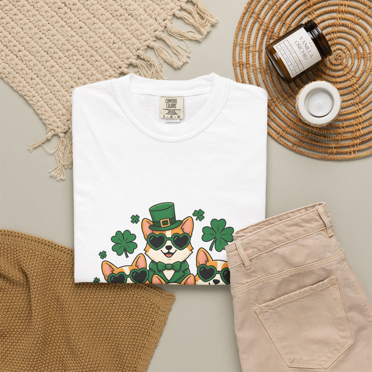 Corgi Puppies T-Shirt St Patrick's Day Pet Owner Gift Women Comic T-Shirt Puppy T-Shirt Shamrock Fan Cartoon T-Shirt Dog Mom Graphic Chibi Clover