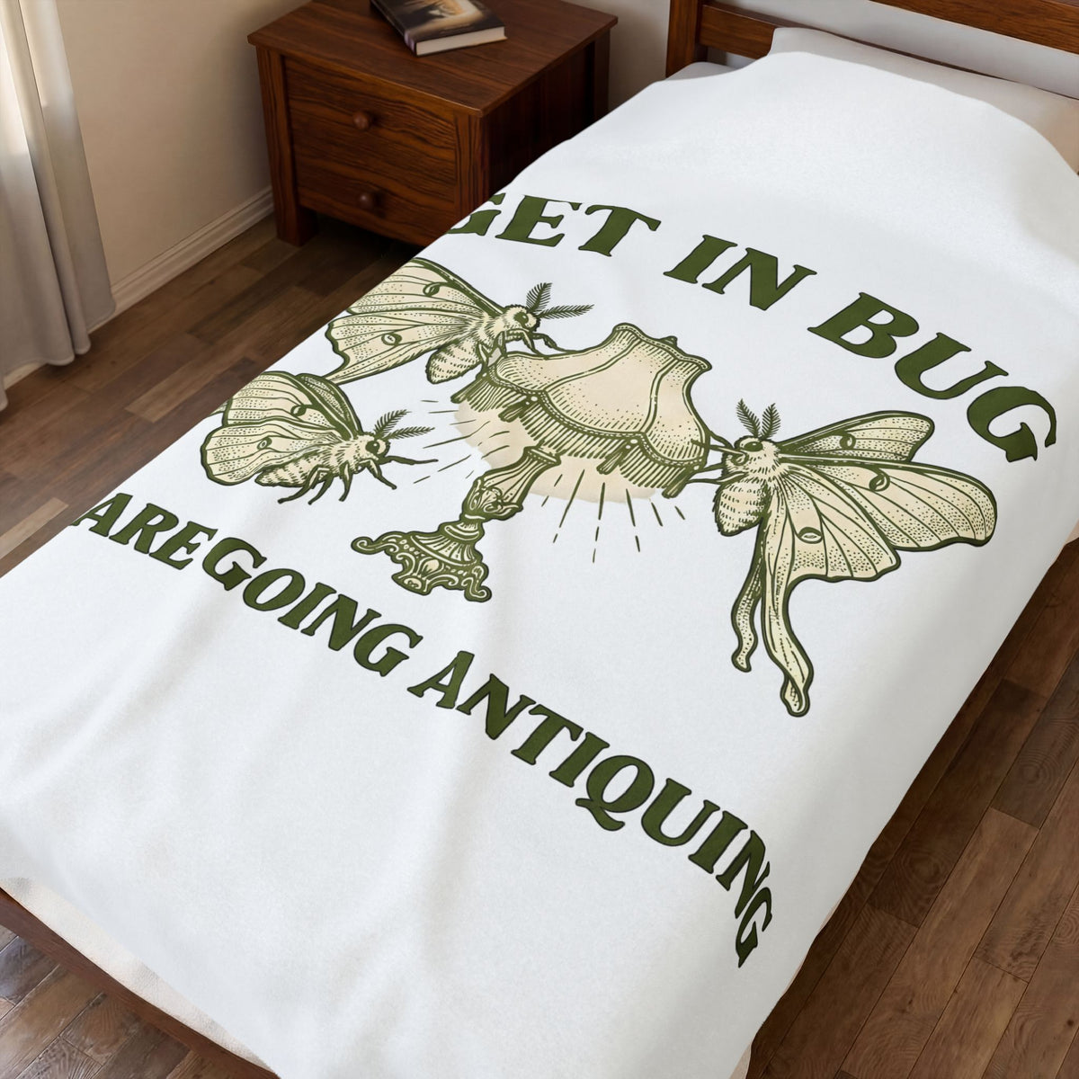 Moth Lantern Blanket Vintage Critter Gift Women Retro Blanket Lantern Blanket Antique Fan Vintage Blanket Creature Graphic Line Art Old-Fashioned