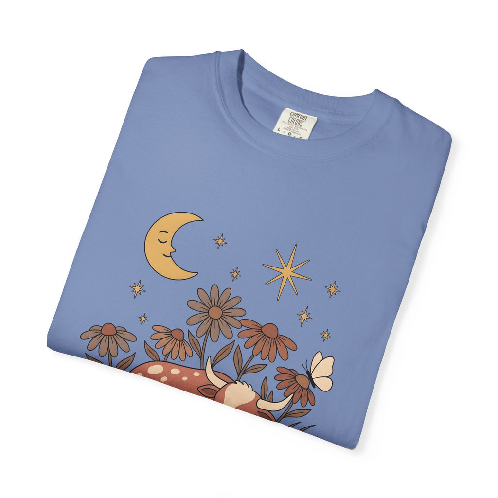 Sleeping Cow T-Shirt Cowgirl Western Gift Women Boho T-Shirt Cow T-Shirt Rancher Fan Hippie T-Shirt Rodeo Graphic Vintage Wildflowers T-Shirt