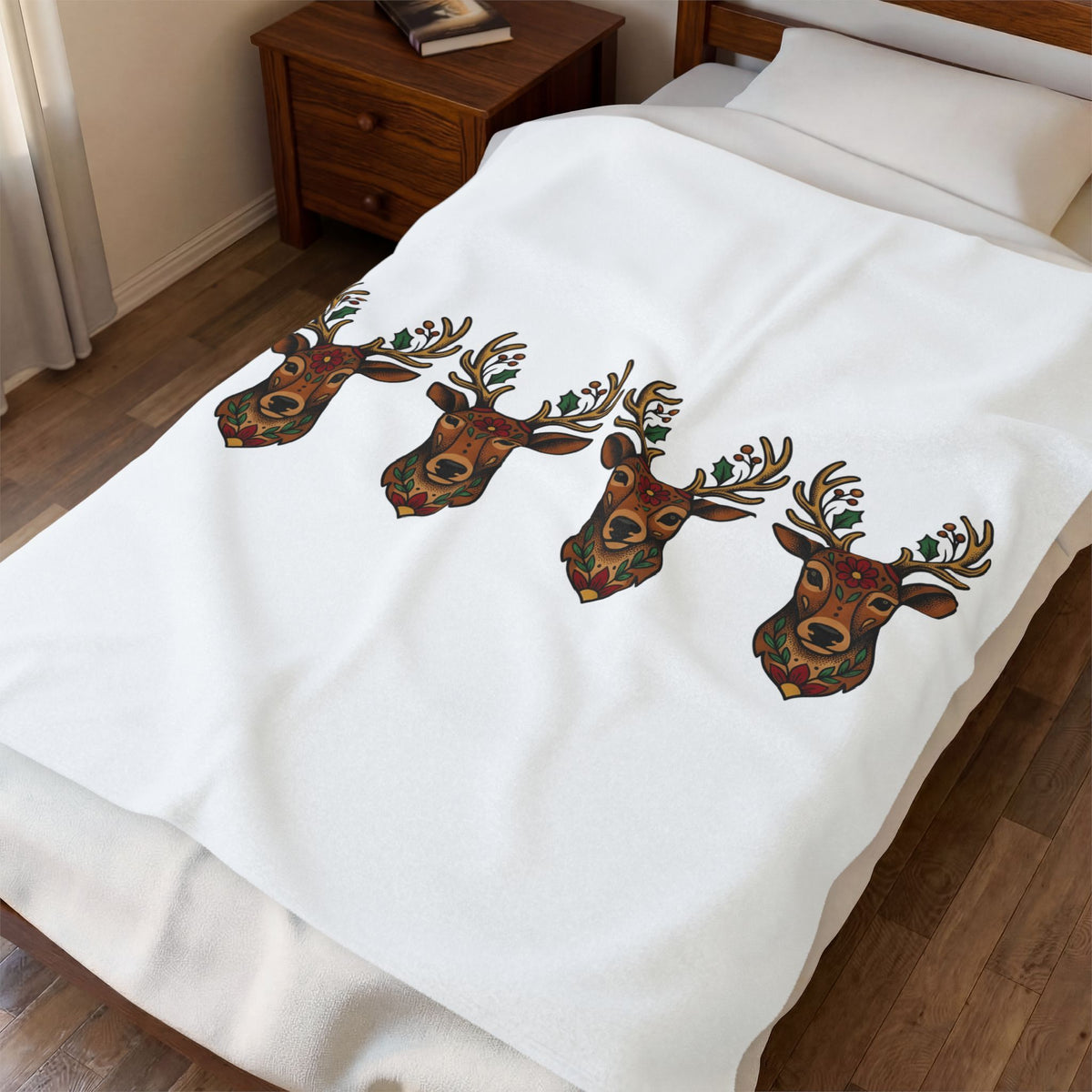 Reindeer Head Holiday Christmas Gift Folk Caribou Christmas Fan Primitive Xmas Vintage Holly Blanket