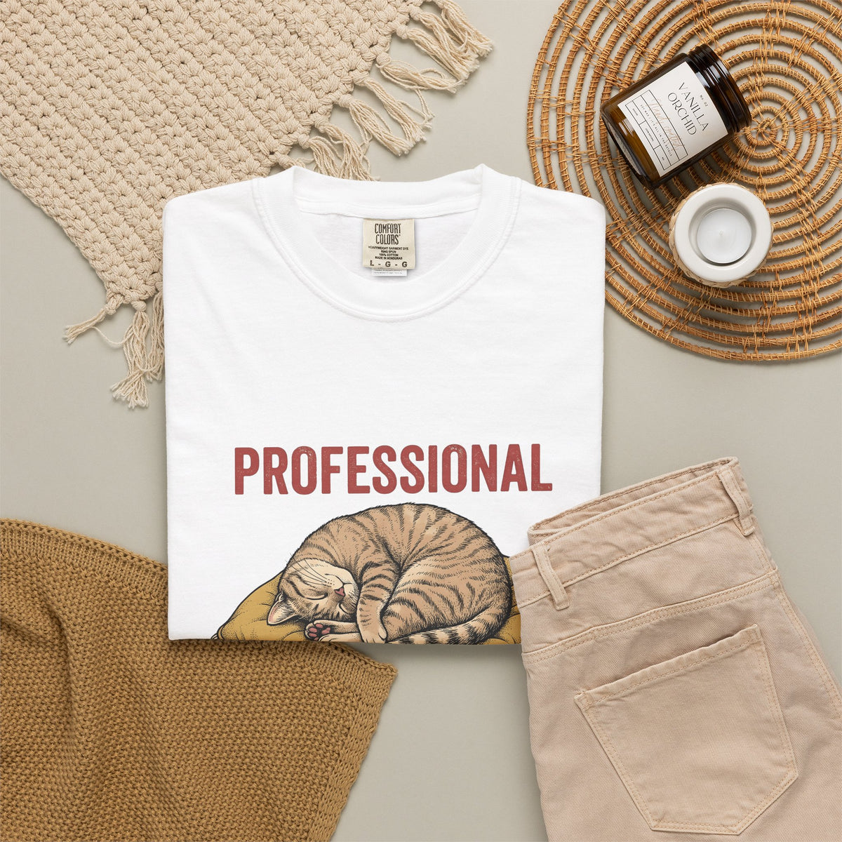 Resting Cat T-Shirt Cat Comedy Gift Women Classic T-Shirt Kitten T-Shirt Feline Fan Cat T-Shirt Humor Graphic Doodle Headrest T-Shirt