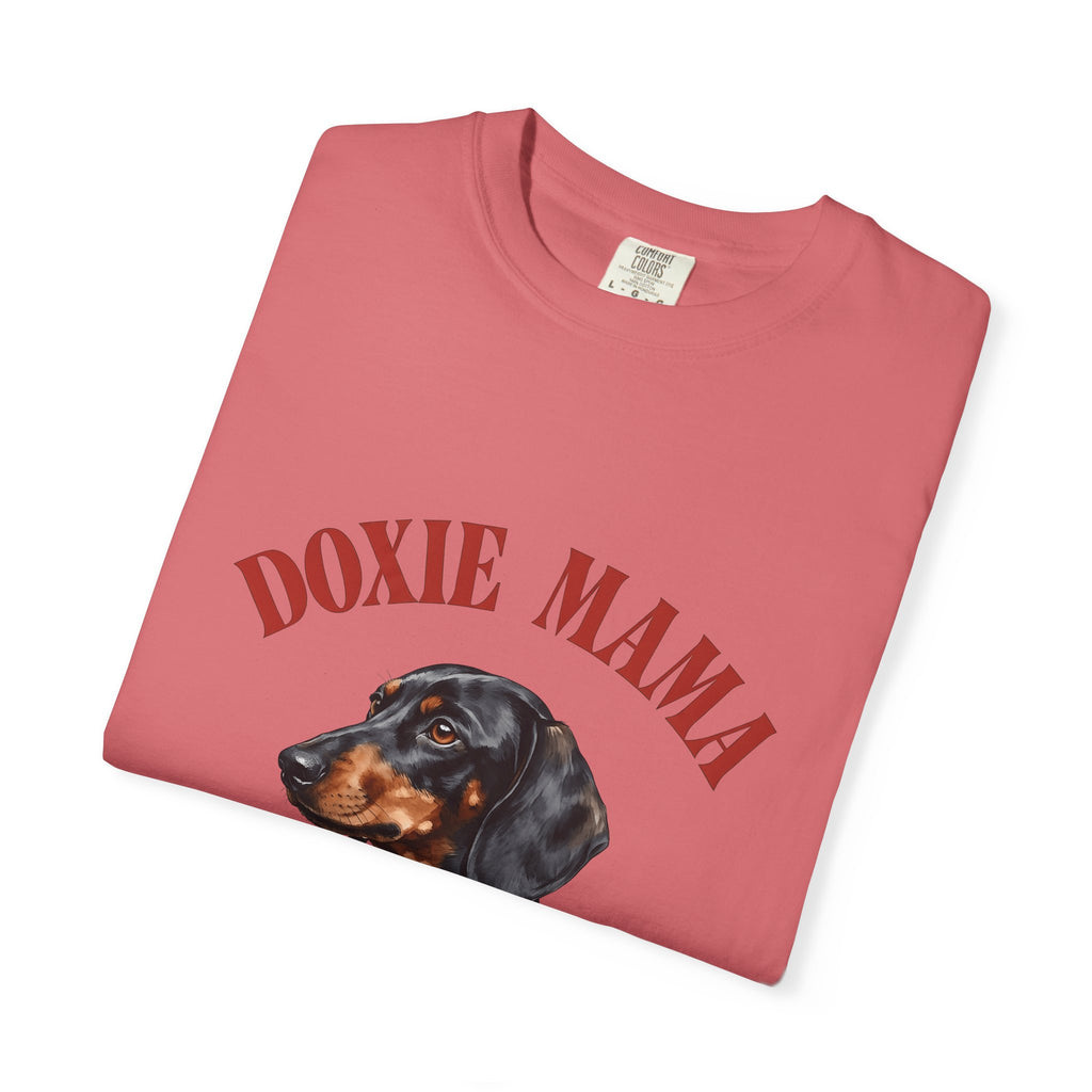 Dachshund Pet T-Shirt Dog Companion Gift Women Naturalistic T-Shirt Wiener Dog T-Shirt Dog Fan Doxie Design Dog Graphic Paint Wash Canine Portrait