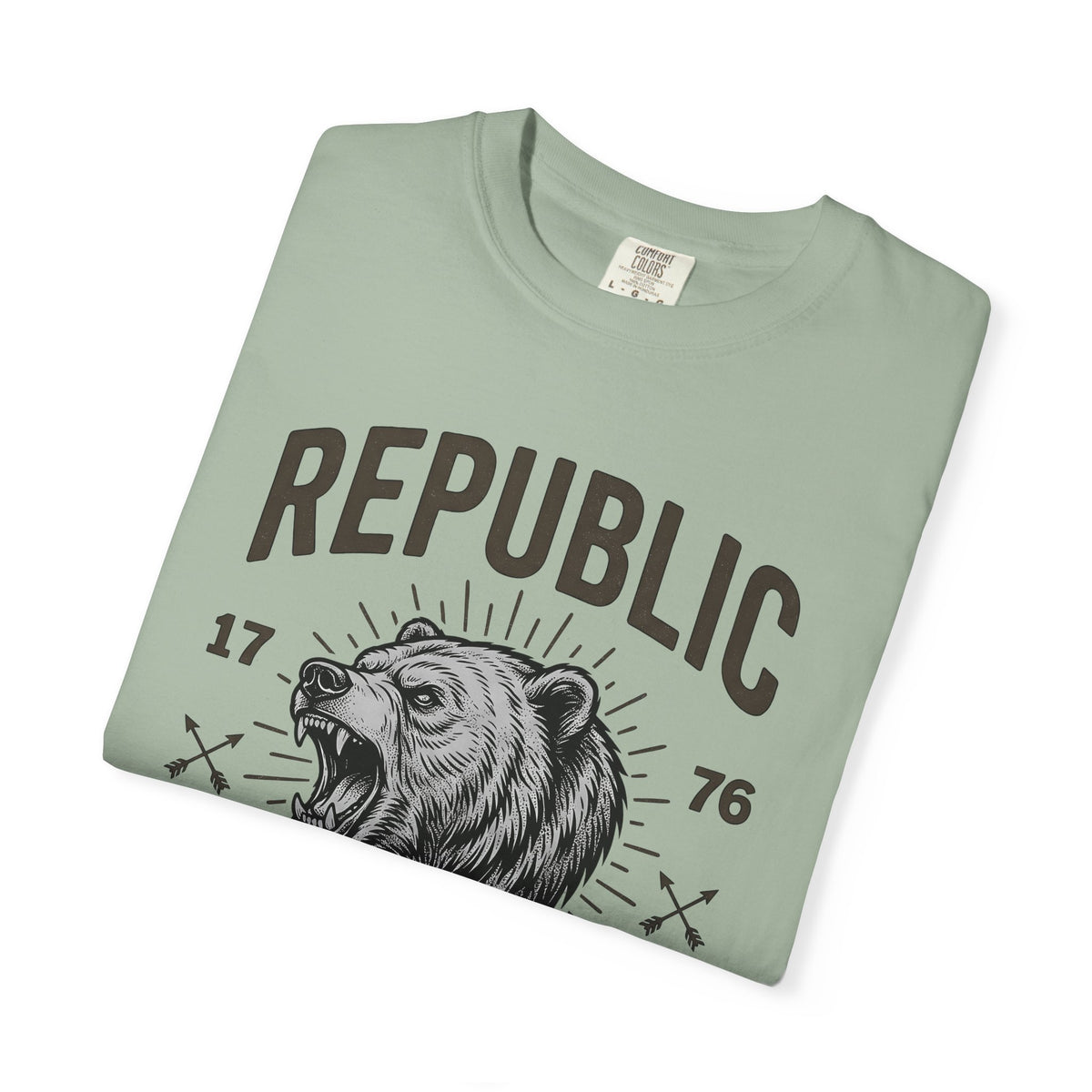 Bear Face T-Shirt America Flag Gift Women Retro T-Shirt Ursine T-Shirt Patriot Fan Vintage T-Shirt Banner Graphic Sketch Arrow T-Shirt