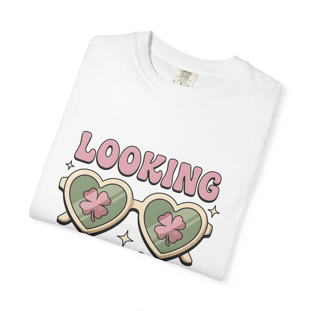 Heart Glasses T-Shirt St Patrick's Day Event Gift Women Sweet T-Shirt Specs T-Shirt Holiday Fan Spectacles T-Shirt Party Graphic Classic Shamrock