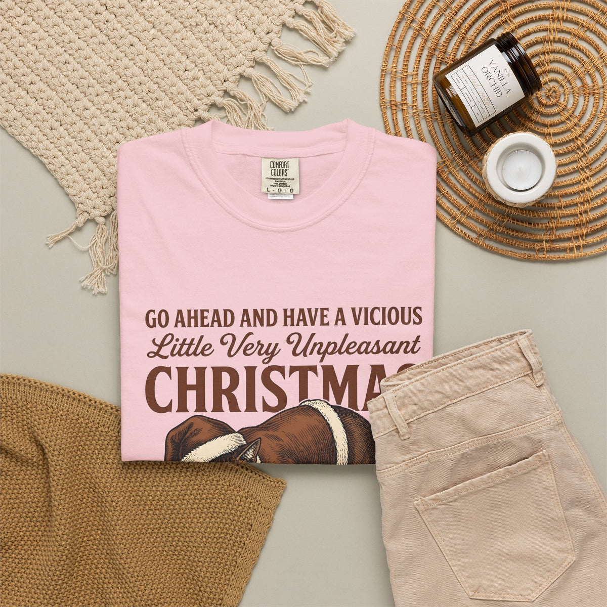Santa Cat Cat Christmas Gift Vintage Christmas Cat Cat Fan Retro Holiday Hand Drawn T-Shirt