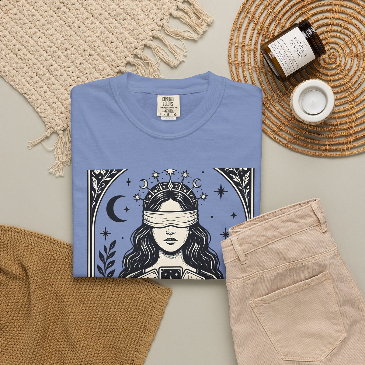 Tarot Card Reader T-Shirt Boho Chic Spiritual Gift Women Mystical T-Shirt Fortune Teller T-Shirt Bohemian Enthusiast Esoteric Graphic Spiritual