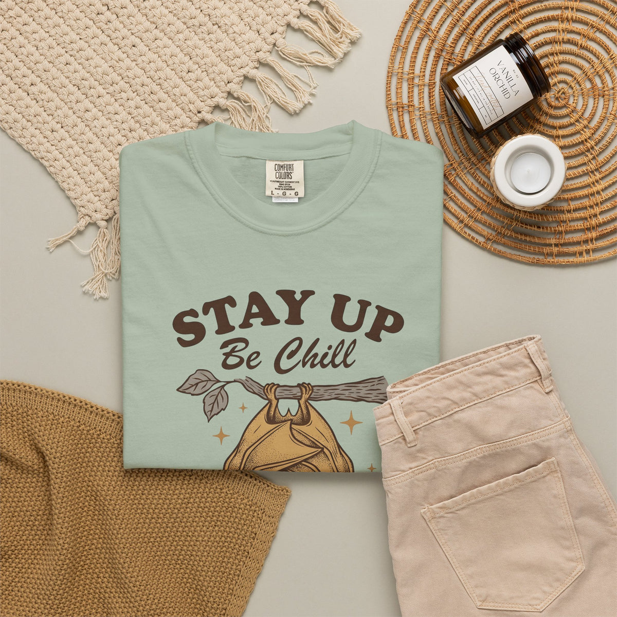 Bat Headset T-Shirt Cute Fauna Gift Women Classic T-Shirt Headphones T-Shirt Adorable Fan Retro T-Shirt Wildlife Graphic Doodle Tree Limb T-Shirt