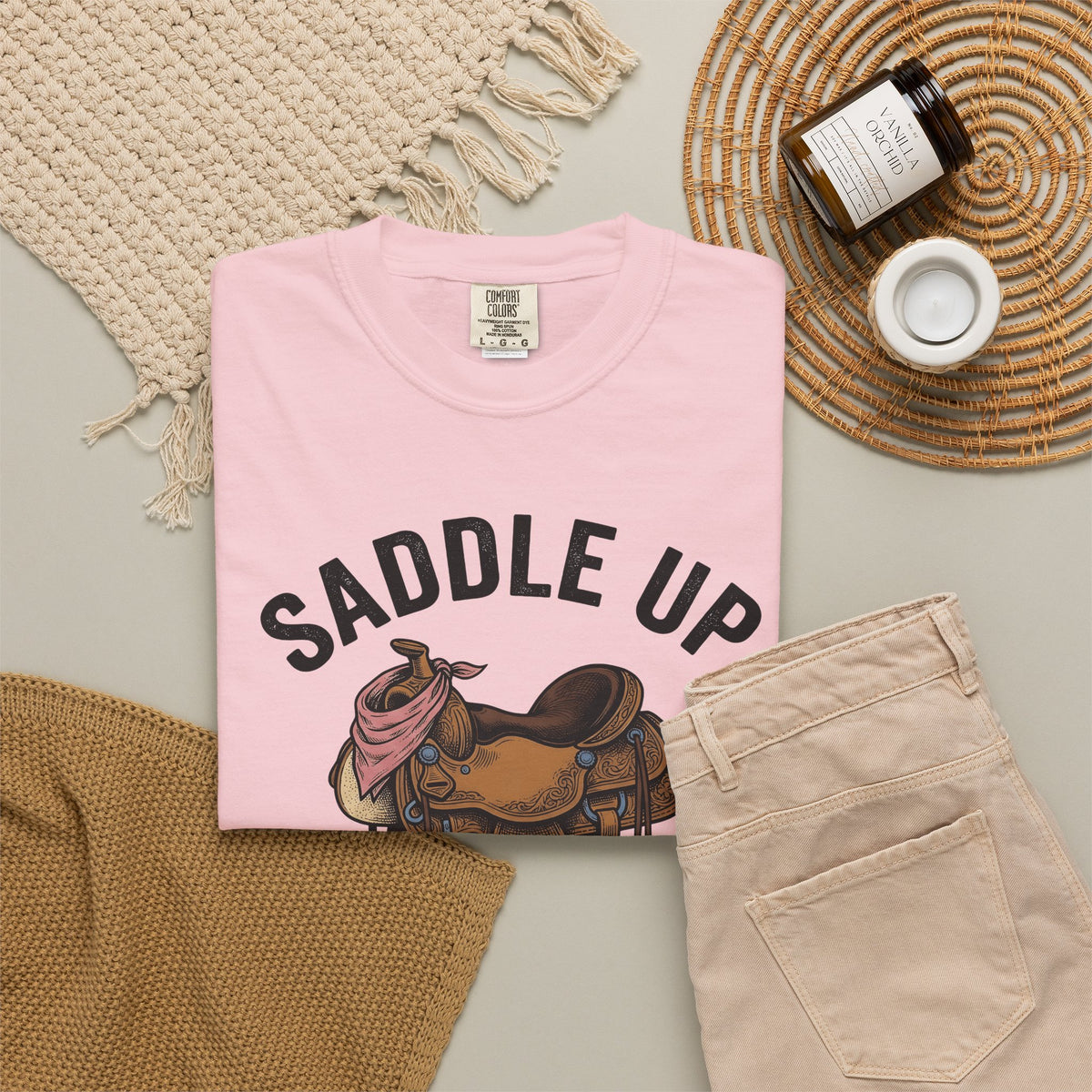 Horse Saddle T-Shirt Cowgirl Agriculture Gift Women Classic T-Shirt Saddle T-Shirt Rancher Fan Vintage T-Shirt Farming Graphic Old School Kerchief