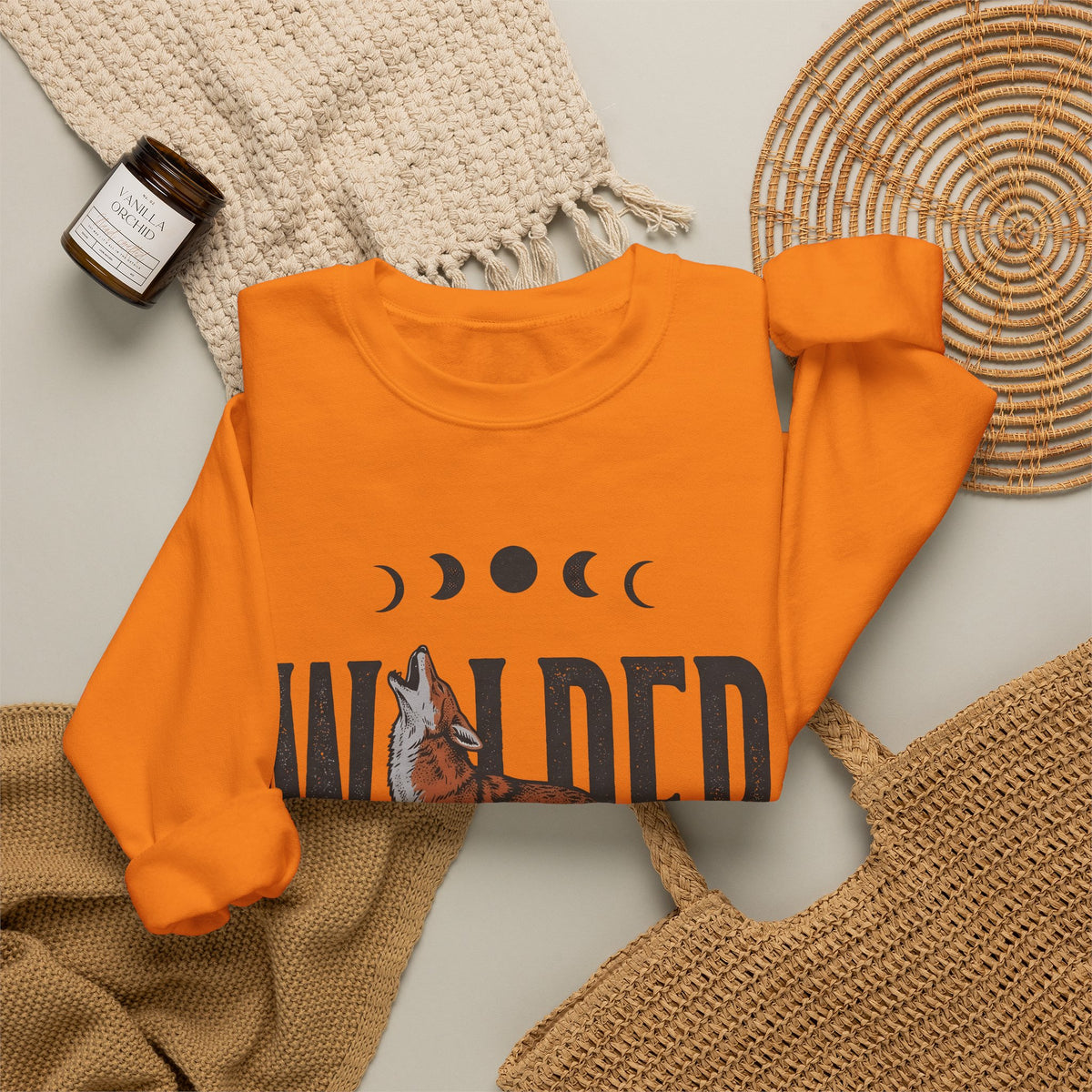 Howling Wolf Sweatshirt Boho Chic Nature Gift Women Vintage Sweatshirt Wolf Sweatshirt Bohemian Fan Retro Sweatshirt Environmental Graphic Hand Drawn Moon