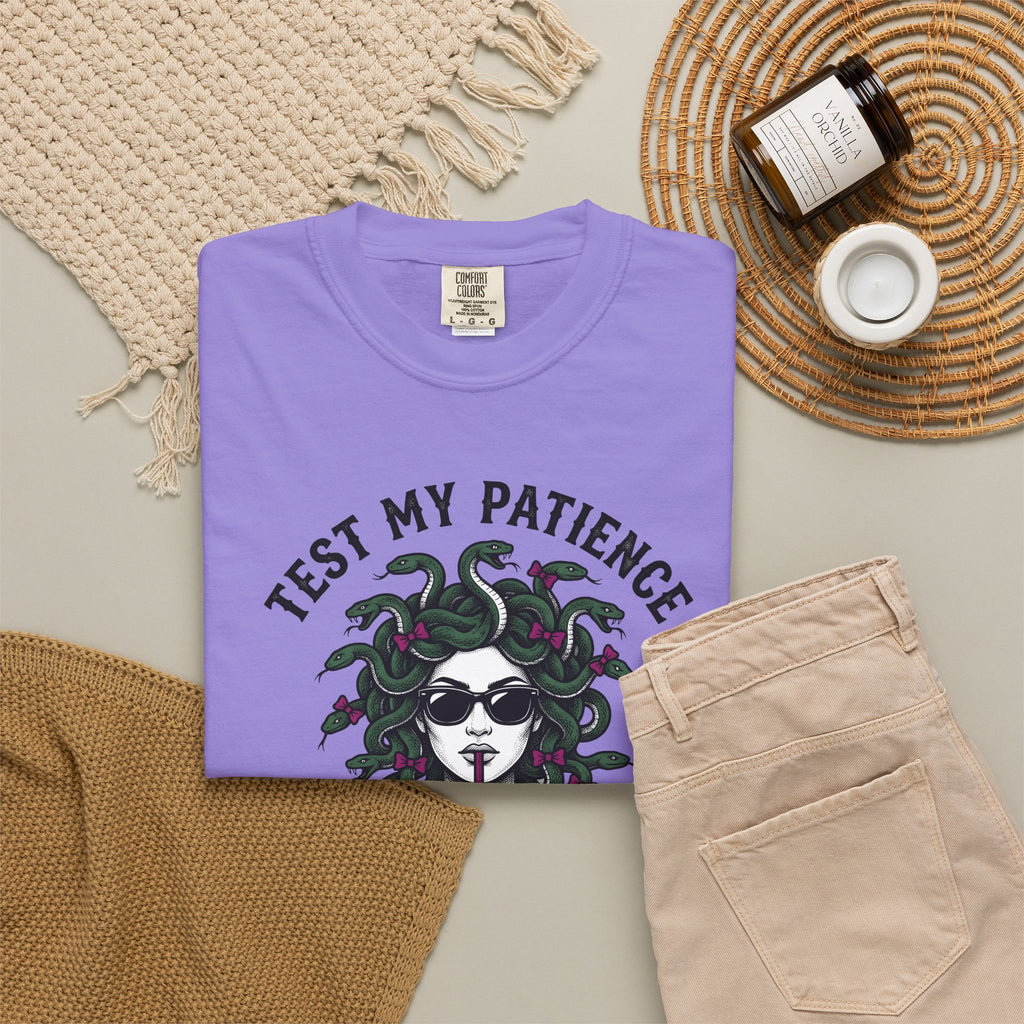 Medusa Glasses T-Shirt Moms Funny Gift Women Pop Art T-Shirt Gorgon T-Shirt Motherhood Fan Retro T-Shirt Humor Graphic Classic Lotus Bloom T-Shirt