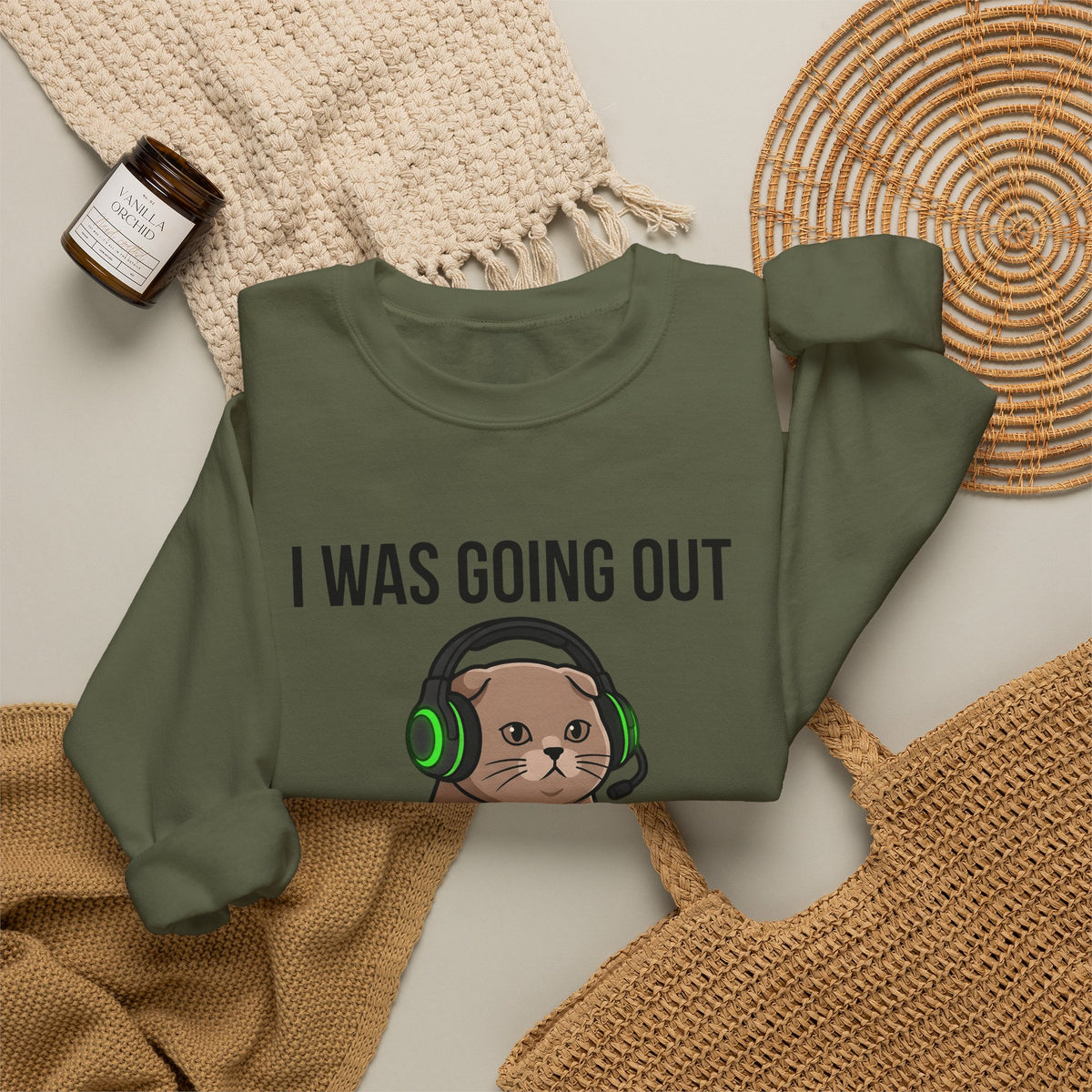 Gamer Cat Sweatshirt Cat Gaming Gift Women Cartoon Sweatshirt Kitty Sweatshirt Feline Fan Comic Sweatshirt Gamer Graphic Kawaii Headset Sweatshirt