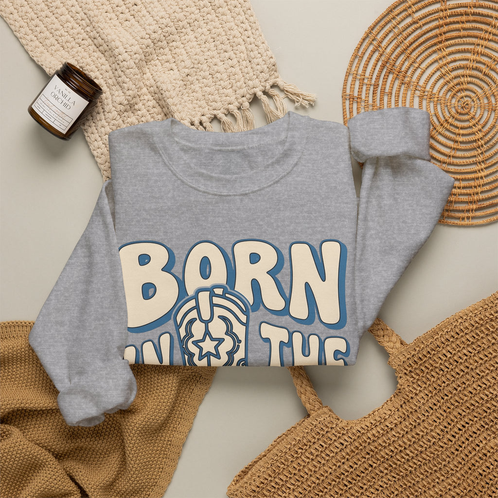 Ranch Boot Sweatshirt America 4Th Of July Livestock Gift Women Hand Drawn Sweatshirt Cowboy Boot Sweatshirt Patriot Fan Cow Illustration Sweatshirt Striking