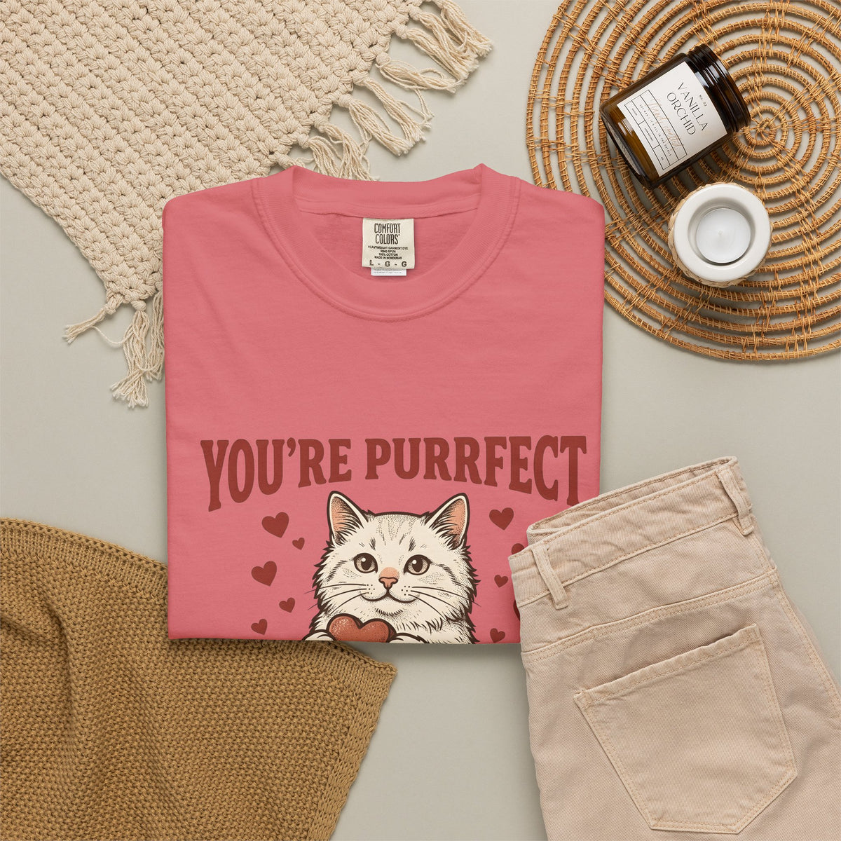 Kitten T-Shirt T-Shirt Cat Hearts Gift Women Retro T-Shirt Coffee T-Shirt T-Shirt Cat Fan Feline T-Shirt Vintage T-Shirt Valentine Graphic Sketch Love Symbols