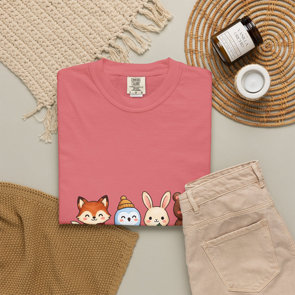 Forest Creatures T-Shirt Christmas Wildlife Gift Women Adorable T-Shirt Woodland T-Shirt Xmas Fan Cute T-Shirt Animal Graphic Comic Mistletoe