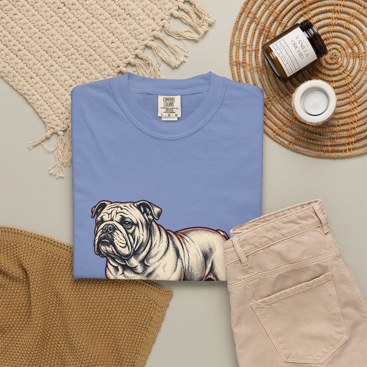 Bulldog Dog T-Shirt Dog Pets Gift Women Vintage T-Shirt Bulldog T-Shirt Dog Fan Bulldog T-Shirt Animal Graphic Hand Drawn Grass T-Shirt