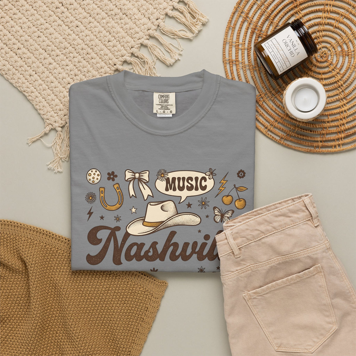 Cowboy Hat Cowgirl Country Gift Vintage Stetson Rodeo Fan Retro Rural Hand Drawn Western T-Shirt
