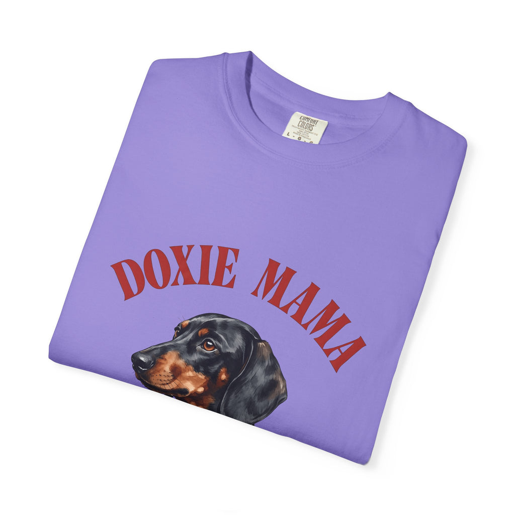 Dachshund Pet T-Shirt Dog Companion Gift Women Naturalistic T-Shirt Wiener Dog T-Shirt Dog Fan Doxie Design Dog Graphic Paint Wash Canine Portrait