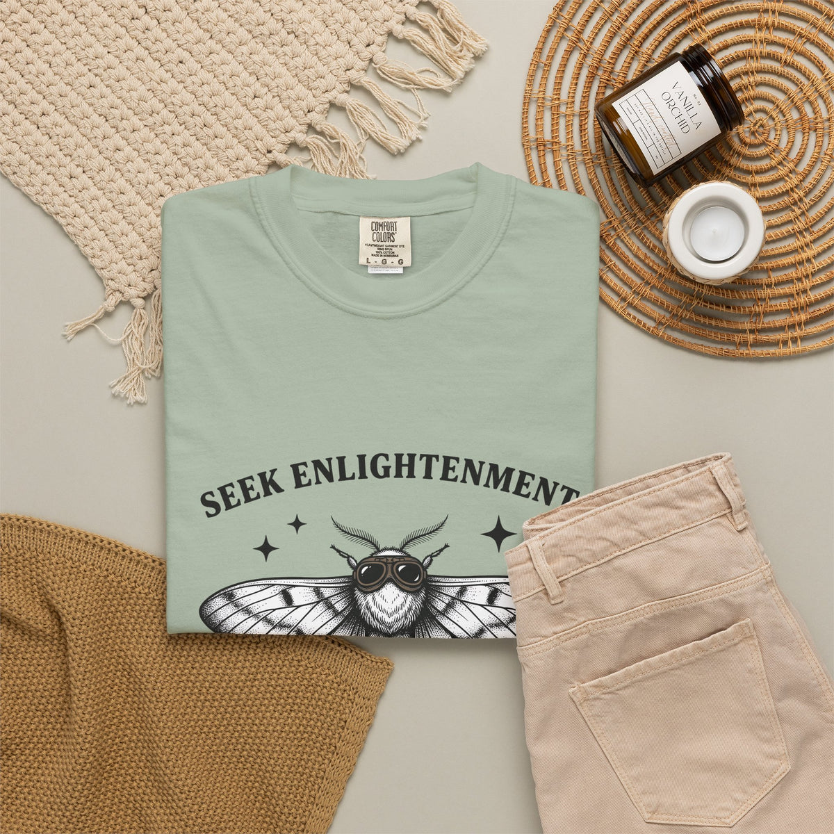 Moth Illustration T-Shirt Funny Wildlife Gift Women Retro T-Shirt Bug T-Shirt Humor Fan Vintage T-Shirt Animal Graphic Sketch Star Shapes T-Shirt