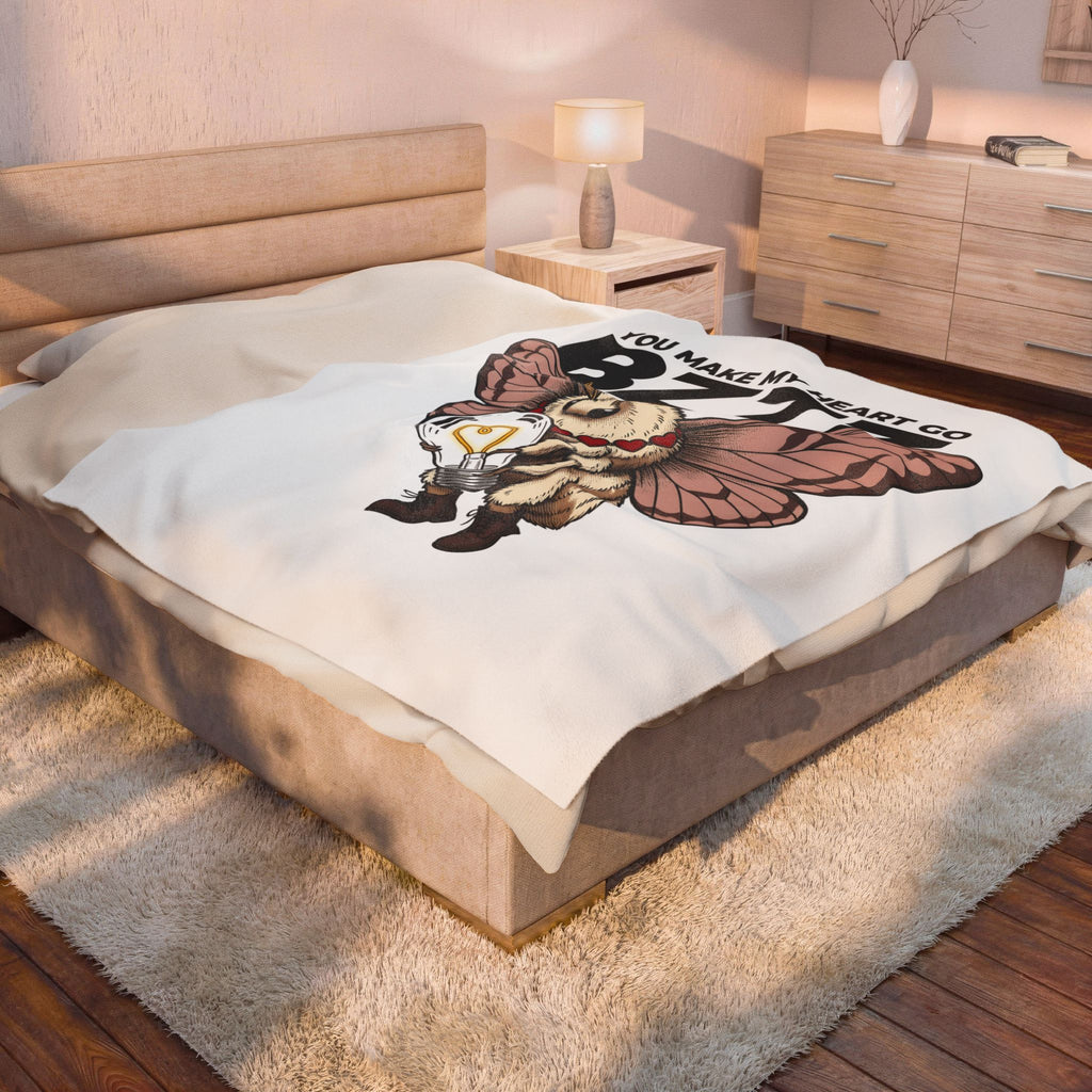 Moth Blanket St. Valentine's Day Affection Gift Women Neo Traditional Blanket Bug Blanket Valentine Fan Vintage Blanket Tender Graphic Antique