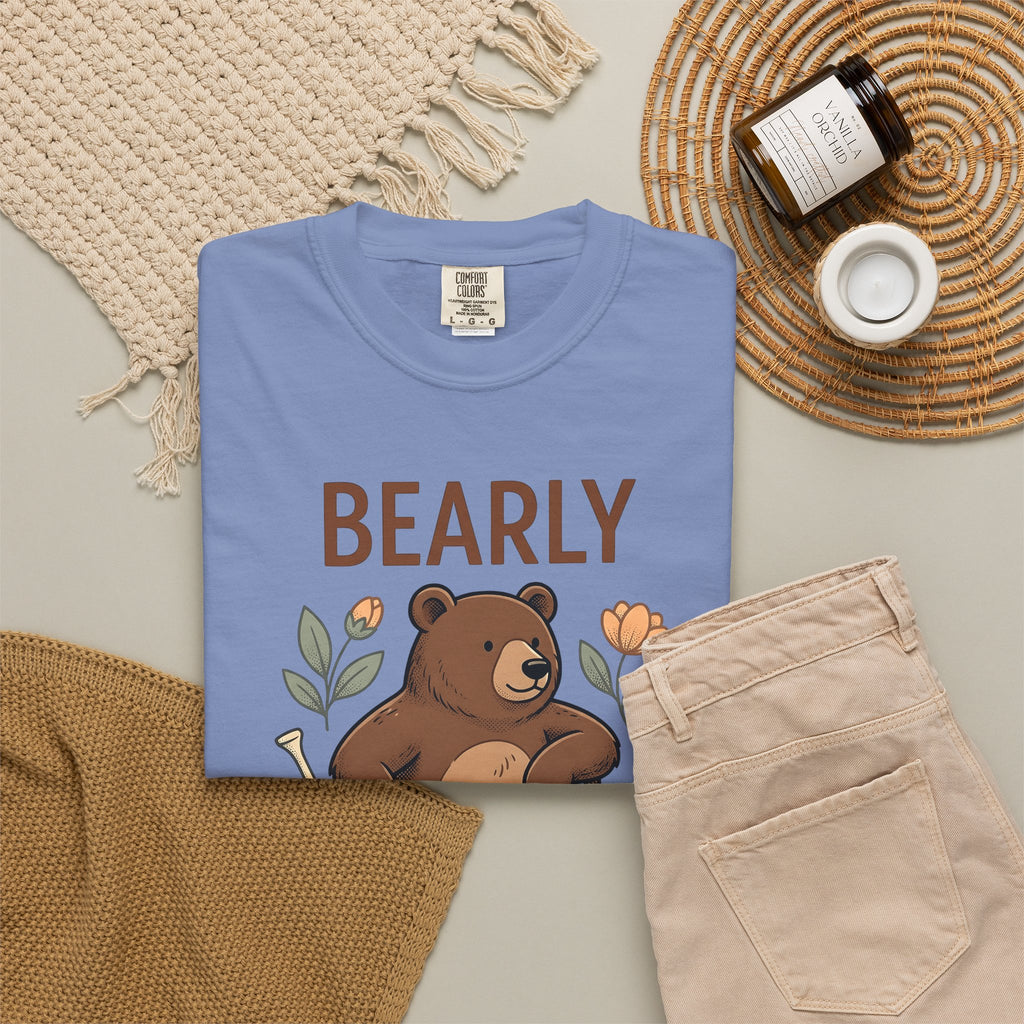 Bear Golf T-Shirt Golf Wildlife Gift Women Comic T-Shirt Teddy T-Shirt Golfer Fan Cartoon T-Shirt Animal Graphic Retro Floral T-Shirt