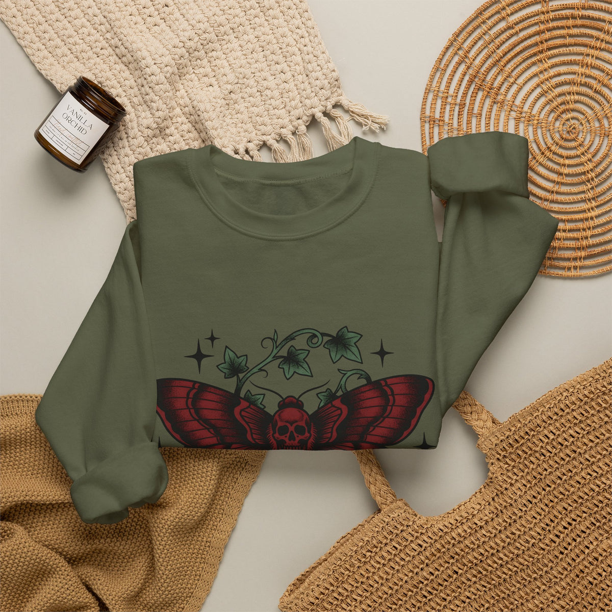 Skull Moth Sweatshirt Halloween Gothic Gift Women Tattoo Sweatshirt Deathshead Moth Sweatshirt Horror Fan Dark Art Sweatshirt Gothic Graphic Vintage Ivy Sweatshirt