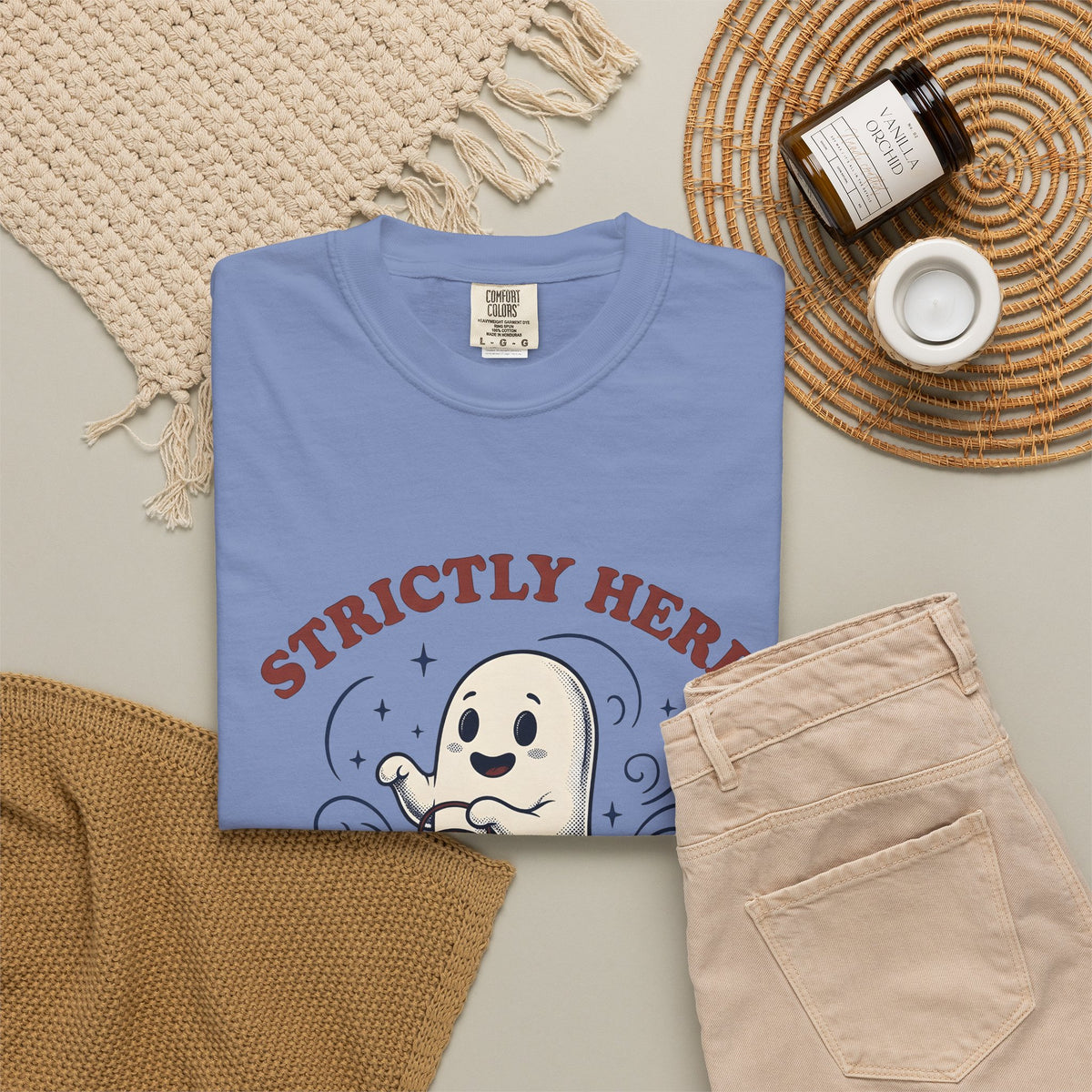 Cute Ghost Halloween Party Gift Cartoon Specter Spooky Fan Boo Vintage Lantern T-Shirt