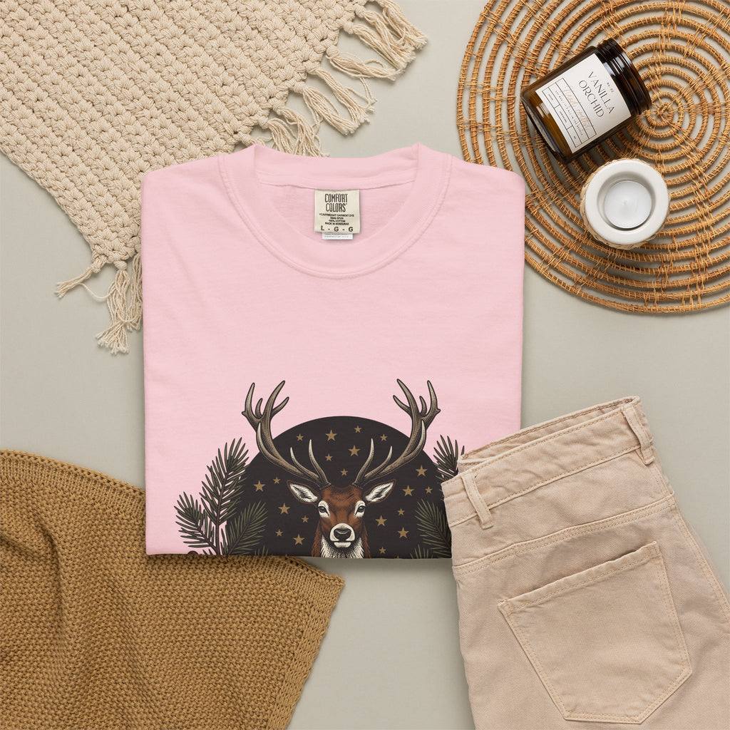 Elk Design T-Shirt Woodland Festive Gift Women Old School T-Shirt Moose T-Shirt Forest Fan Vintage T-Shirt Holiday Graphic Outline Pine Cone T-Shirt