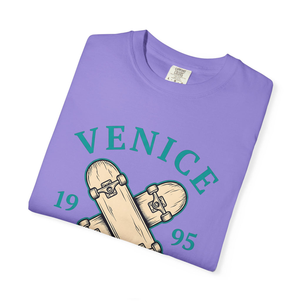 Crisscross Skateboards T-Shirt Skateboarding Casual Wear Gift Women Line Art T-Shirt Skateboard T-Shirt Skater Enthusiast Illustration T-Shirt