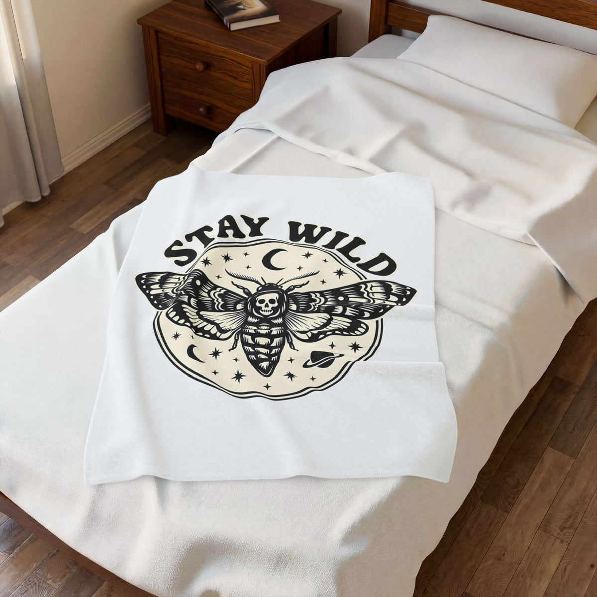 Moth Skull Blanket Boho Chic Celestial Gift Women Gothic Blanket Insect Blanket Bohemian Fan Dark Blanket Astrology Graphic Vintage Moon Blanket