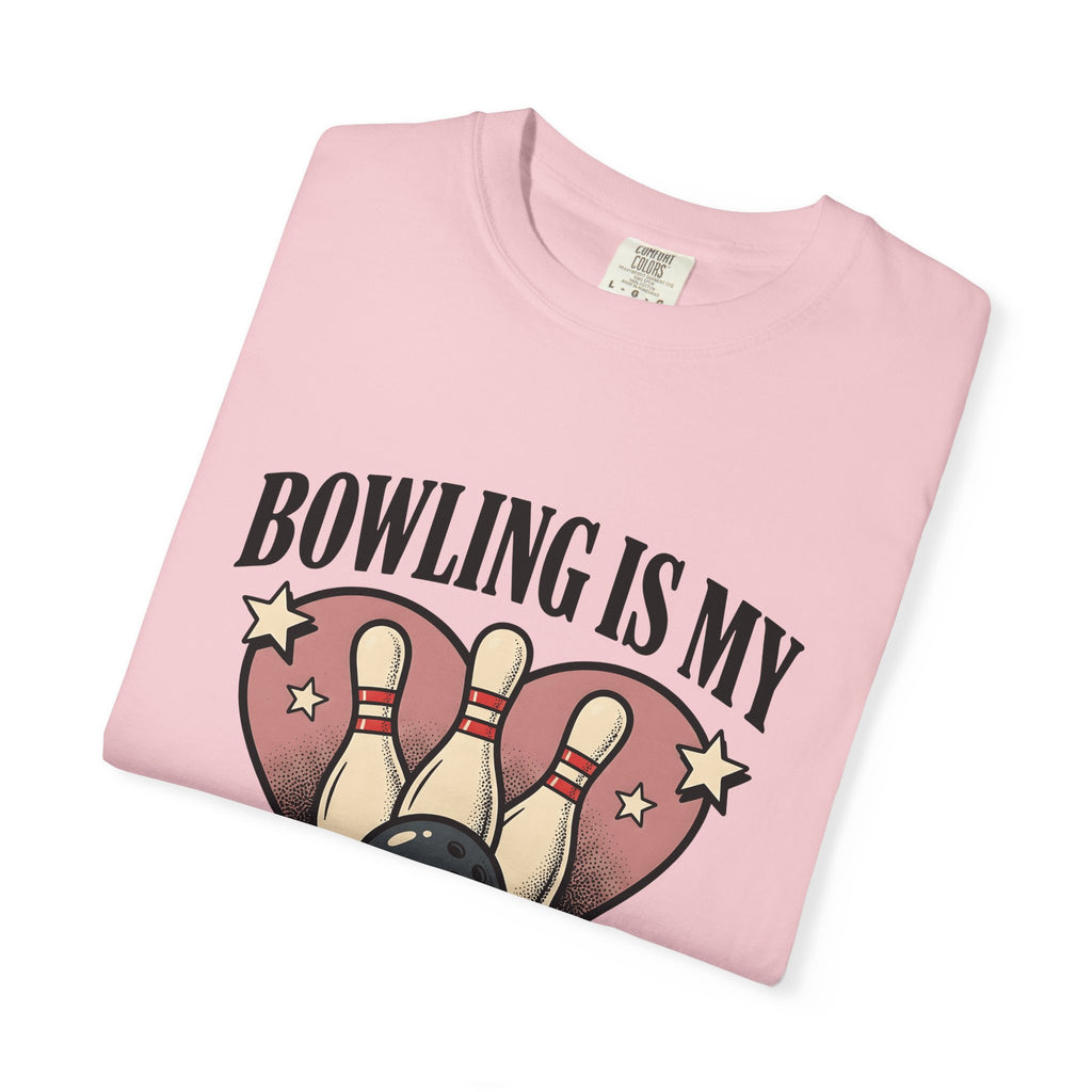 Bowling Pins Ball T-Shirt Bowling Humor Gift Women Vintage T-Shirt Bowling Ball T-Shirt Bowler Fan Distressed T-Shirt Funny Graphic Retro Heart
