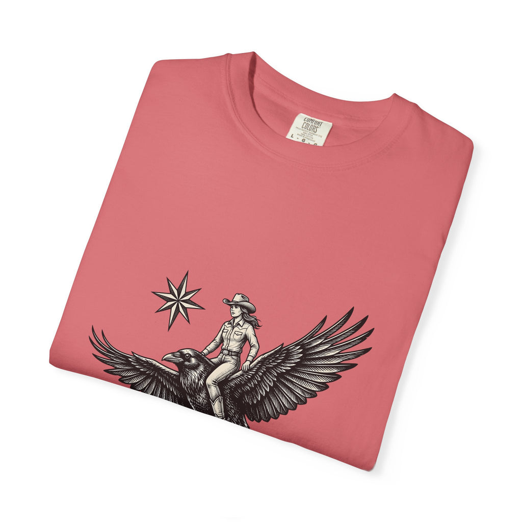 Cowgirl On Raven Cowgirl Travel Gift Country Horsewoman Cowboy Fan Rustic Adventure Retro T-Shirt