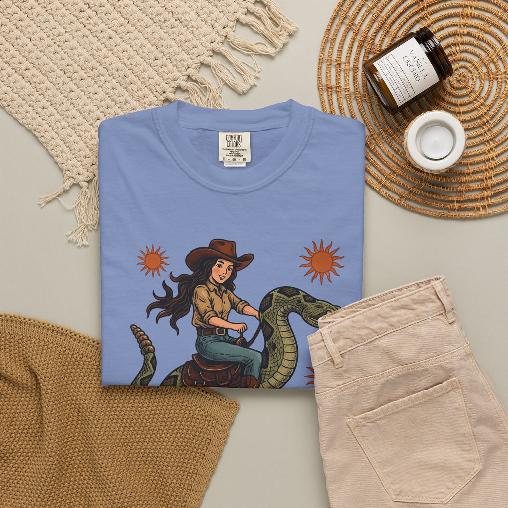 Cowgirl Serpent T-Shirt Cowgirl Wildlife Gift Women Cowboy T-Shirt Snake T-Shirt Rodeo Fan Western T-Shirt Animal Graphic Retro Sunshine T-Shirt