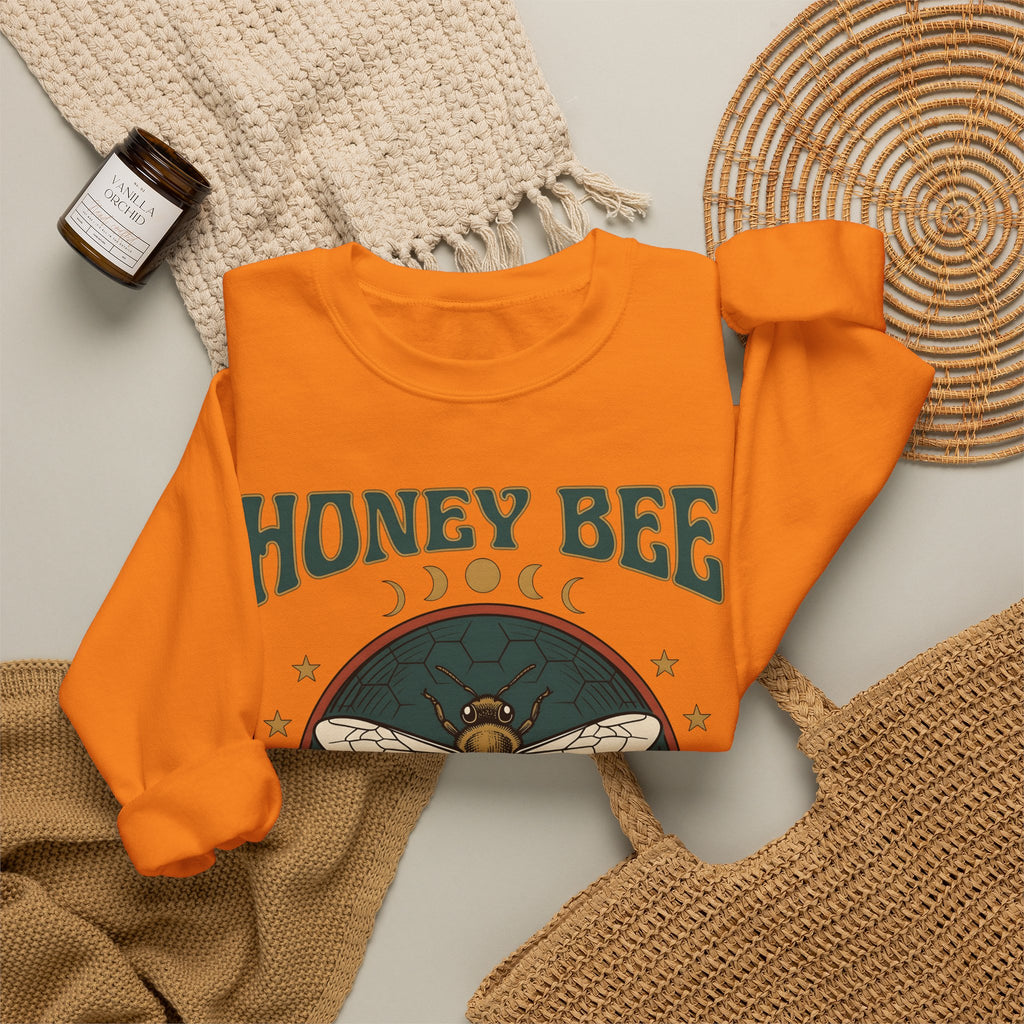 Honey Bee Sweatshirt Boho Chic Nature Gift Women Vintage Sweatshirt Bee Sweatshirt Bohemian Fan Distressed Graphic Illustration Retro Stars Sweatshirt