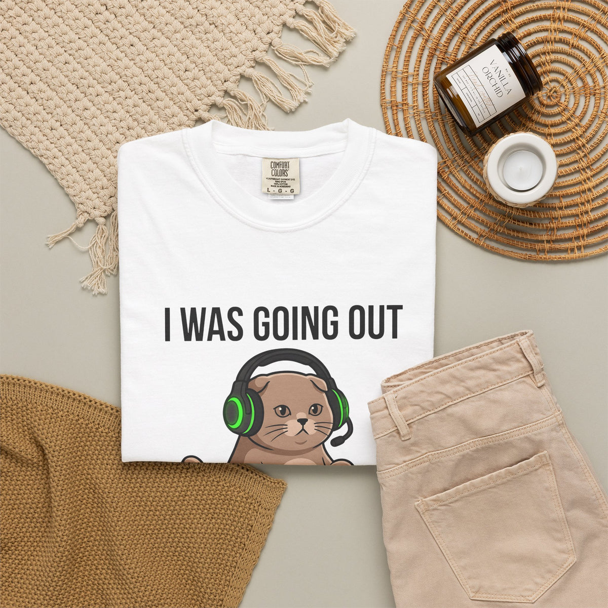 Gamer Cat T-Shirt Cat Gaming Gift Women Cartoon T-Shirt Kitty T-Shirt Feline Fan Comic T-Shirt Gamer Graphic Kawaii Headset T-Shirt