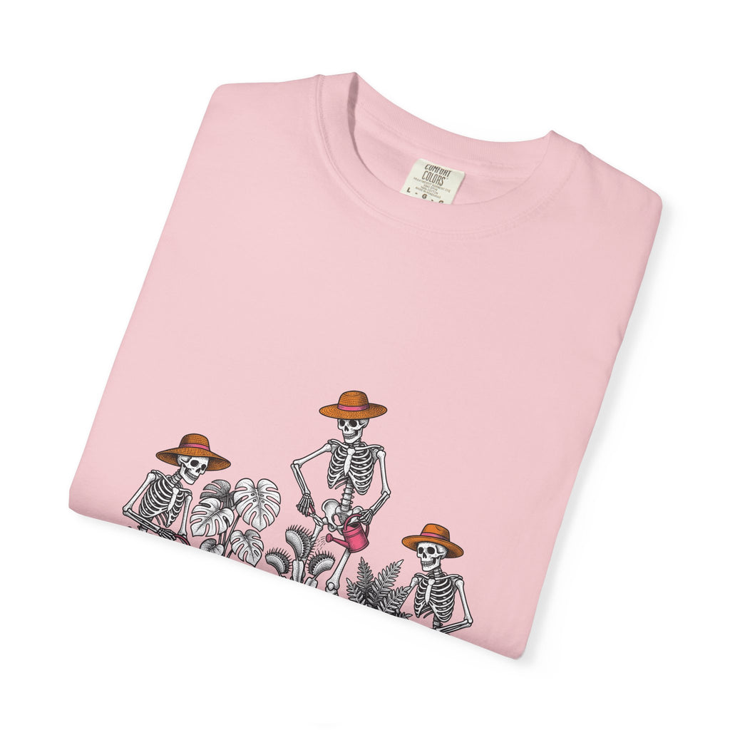 Skull Gardener Halloween Plants Gift Sketch Skeleton Horror Fan Drawing Floral Retro Potted Plants T-Shirt