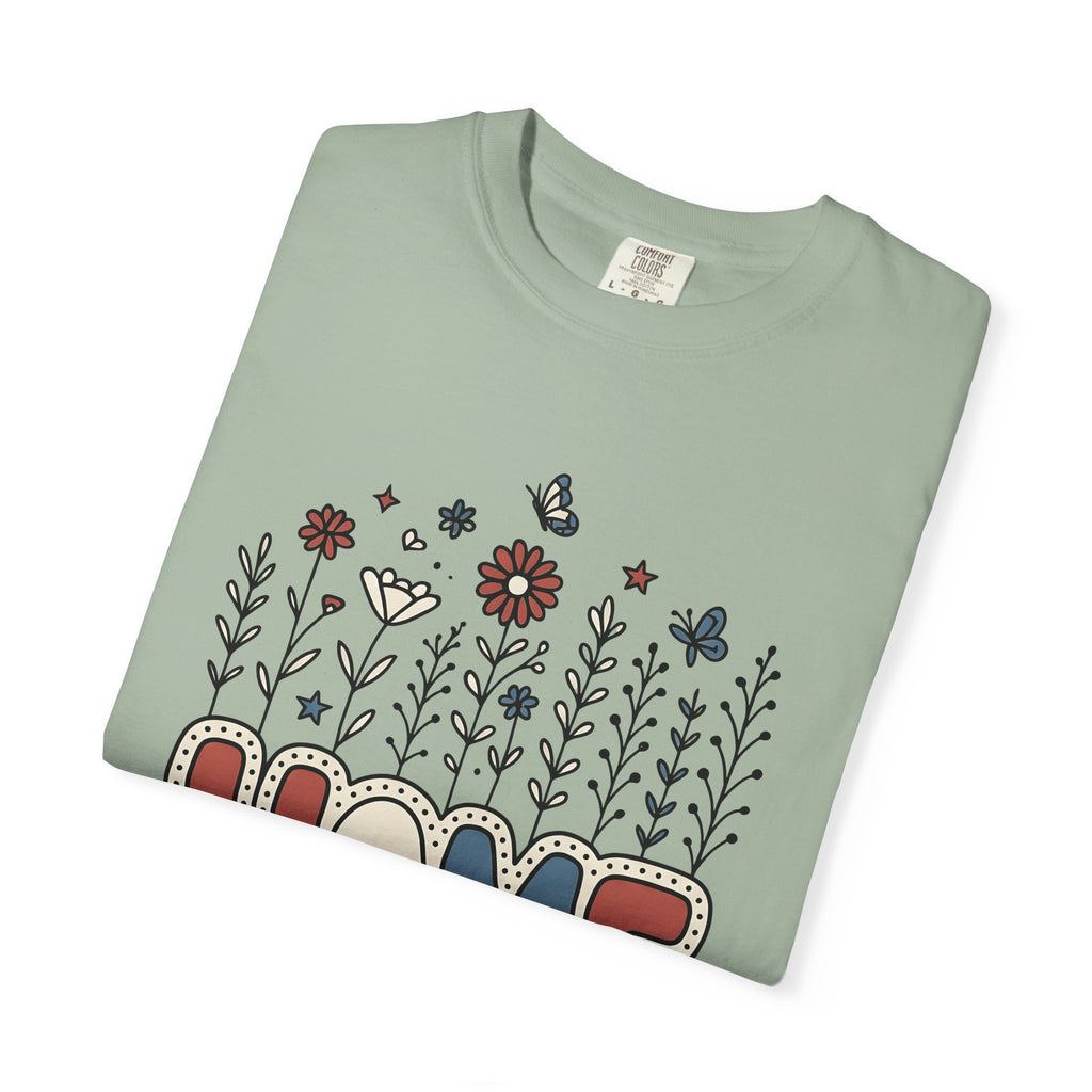 Floral Home Graphic T-Shirt America Patriotic Gift Women Boho T-Shirt Home Decor T-Shirt American Fan Bohemian T-Shirt Star Graphic Retro Butterfly