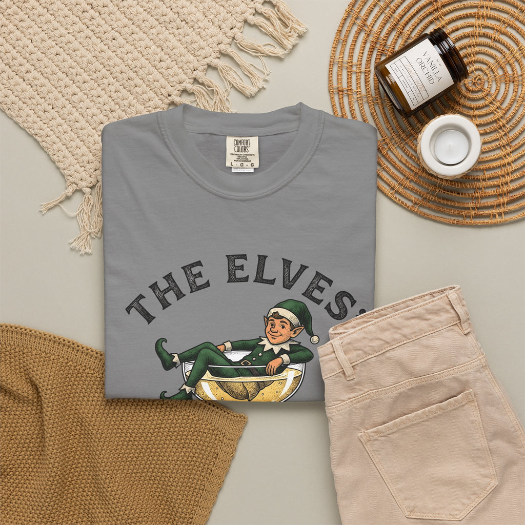 Elf Wine Glass T-Shirt Christmas Festivity Gift Women Rustic T-Shirt Wine Goblet T-Shirt Xmas Fan Vintage T-Shirt Holiday Graphic Classic