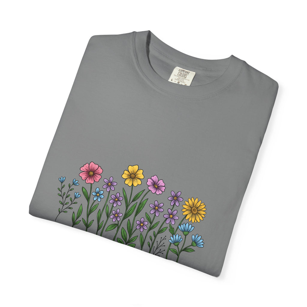 Field Blooms T-Shirt Nurse Petals Gift Women Line Art T-Shirt Wildflowers T-Shirt Healthcare Enthusiast Floral T-Shirt Floral Graphic Southwestern