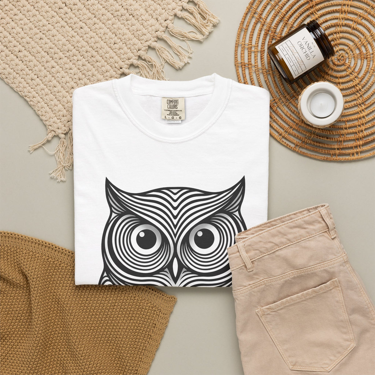 Owl Art T-Shirt Animal Wildlife Gift Women Abstract T-Shirt Hoot T-Shirt Animal Fan Nature Graphic T-Shirt Flat Motif T-Shirt
