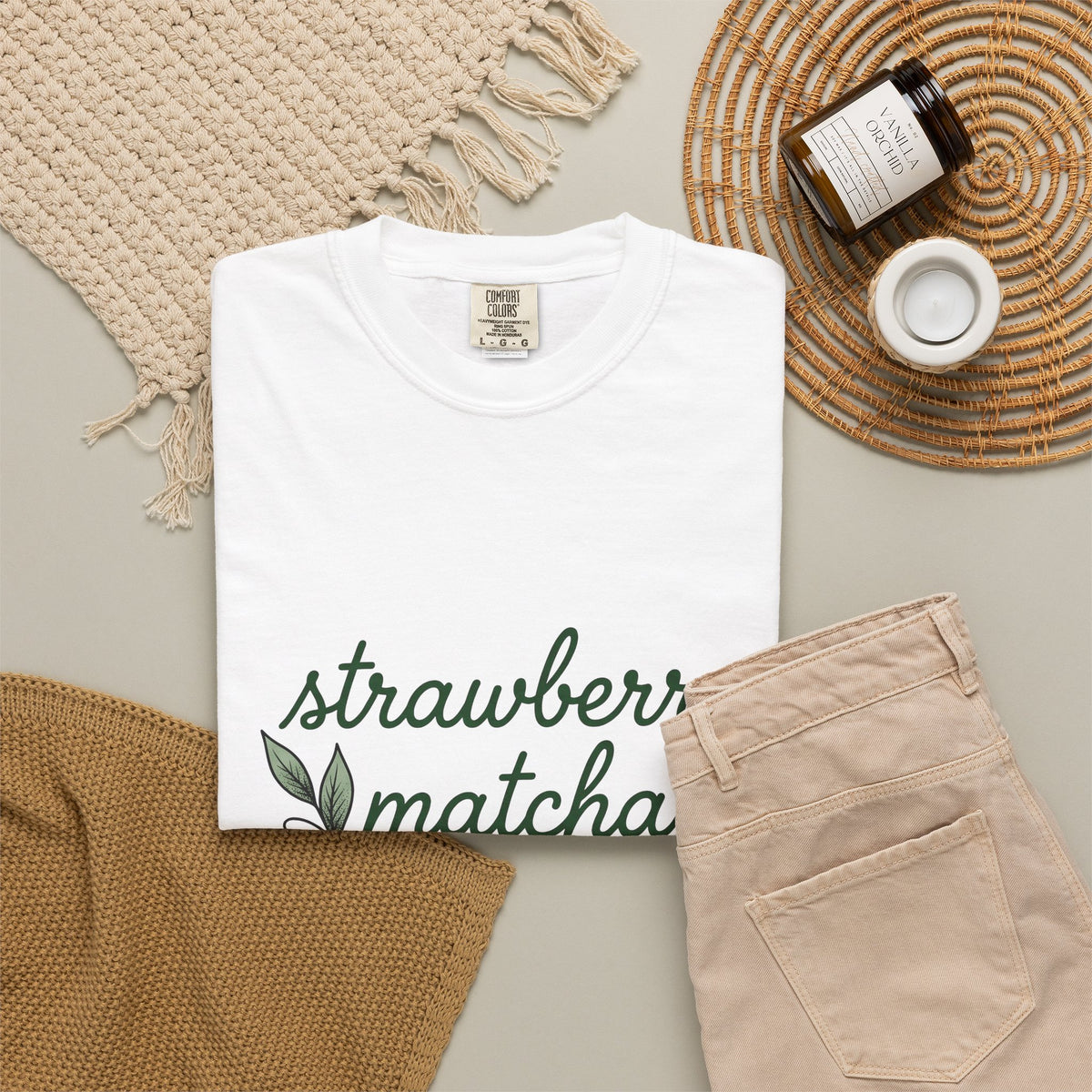 Strawberry Design T-Shirt Coffee/Desserts/Drinks Food Gift Women Floral T-Shirt Berry T-Shirt Dessert Fan Botanical T-Shirt Cuisine Graphic Retro