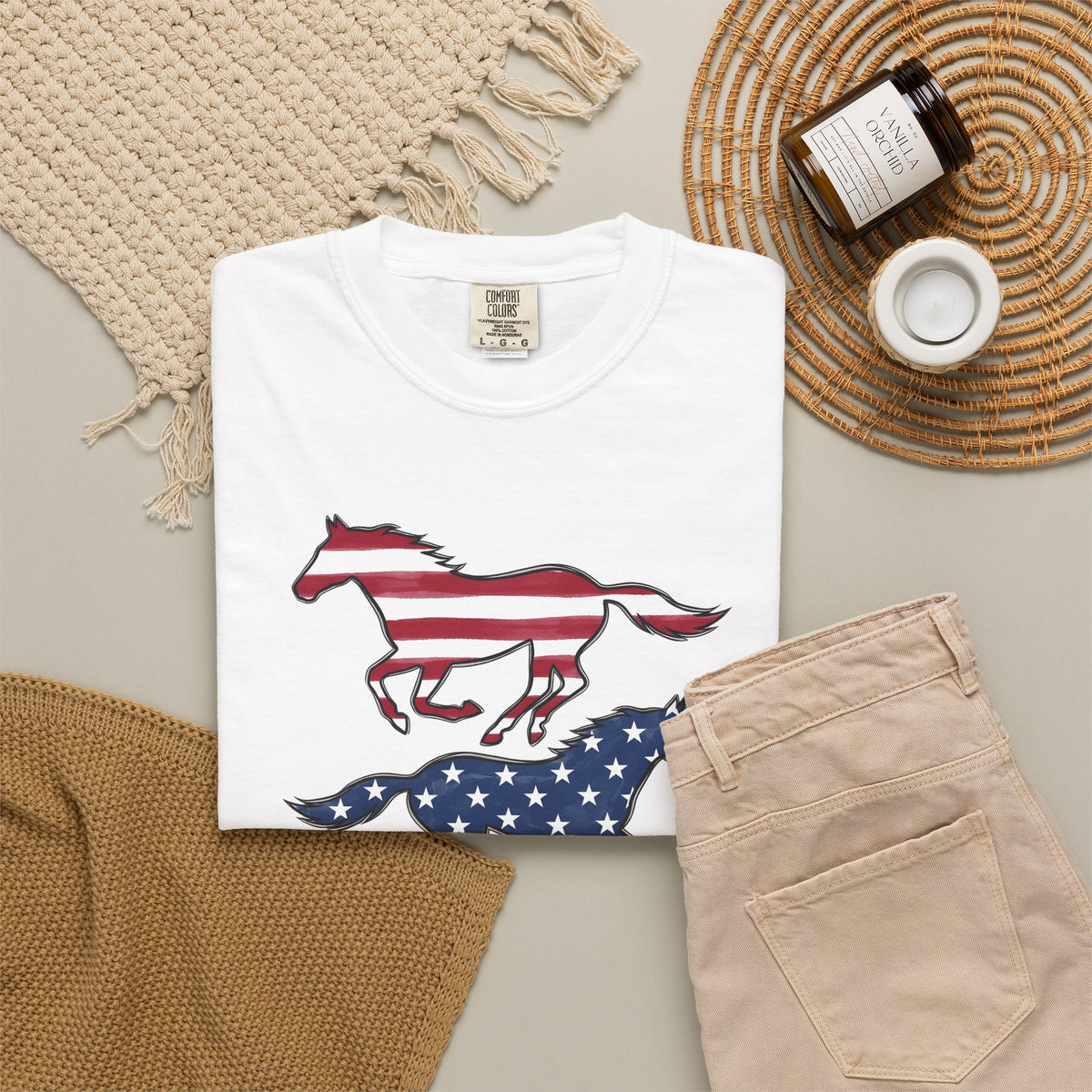 Freedom Horse T-Shirt America 4Th Of July Rodeo Gift Women Illustration T-Shirt Mustang T-Shirt Patriot Fan Vintage Art T-Shirt Rodeo Graphic
