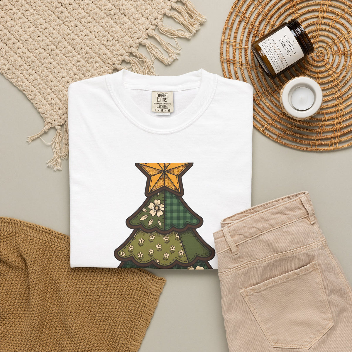 Christmas Tree Christmas Holiday Gift Farmhouse Fir Christmas Fan Rustic Seasonal Vintage Red Bow T-Shirt