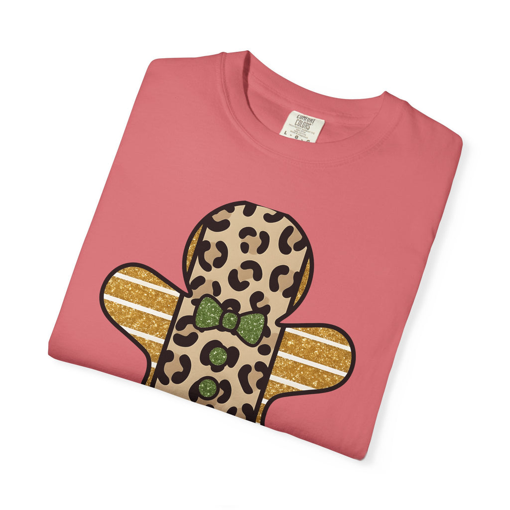 Spotted Gingerbread Animal Xmas Gift Shimmer Gingerbread Man Leopard Fan Glitter Holiday T-Shirt
