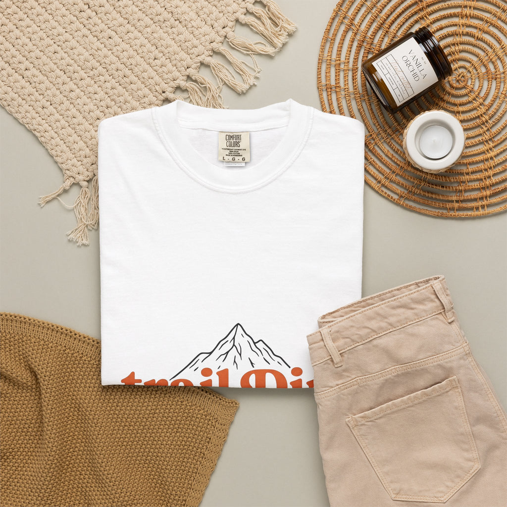 Mountain Design T-Shirt Sports & Activities Trekking Gift Women Modern T-Shirt Mountain T-Shirt Athlete Enthusiast Contemporary T-Shirt Hiking